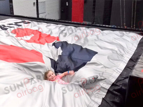 Trampoline Park Airbag