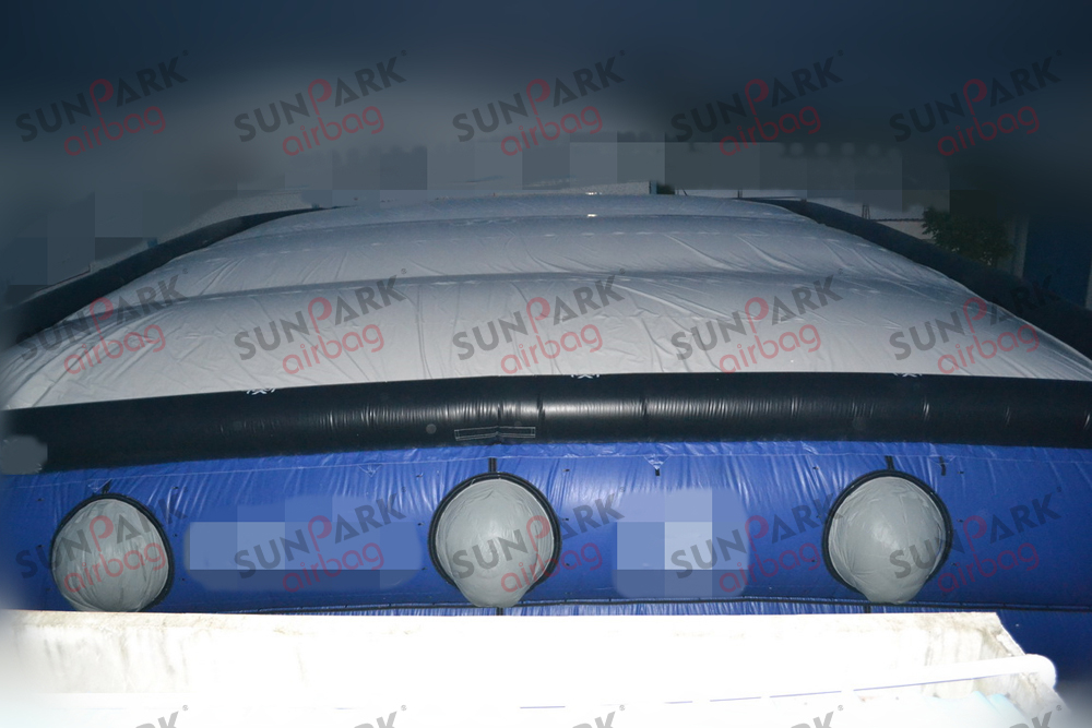 Jump Airbag Ski (2)