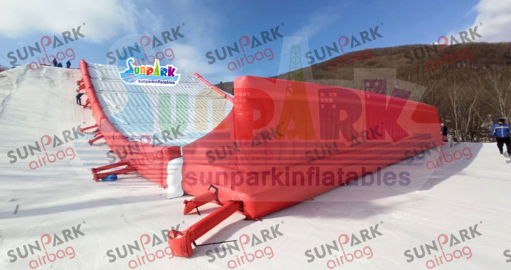 Snowboard Jump Airbag SUNPARK 1030x546 1