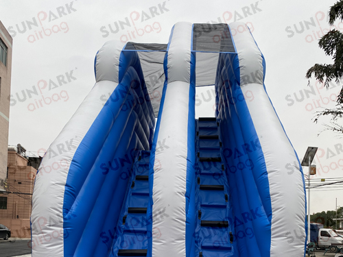 Big Air Bag Free Fall - Ladders