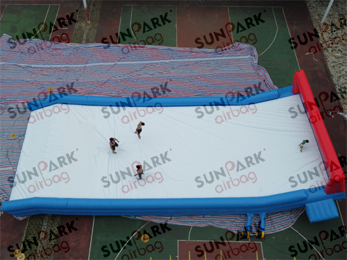 Freestyle Snow Ski Airbag Jump Landing