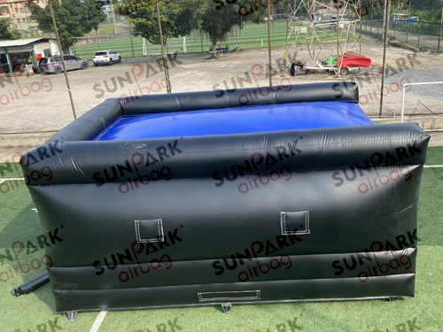 Stuntman Jump Airbag