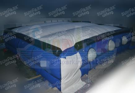 SKI JUMP AIRBAG