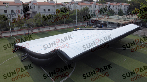 Safe Landing Solution for Freestyle Ski Halfpipe